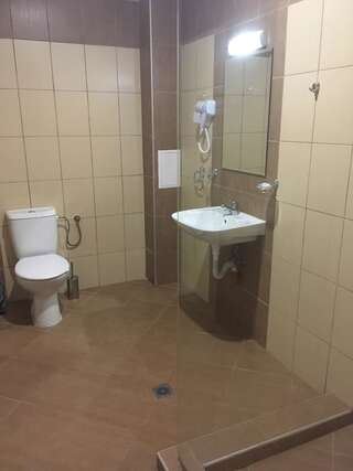 Отель Kamenec Hotel Несебр Полулюкс без балкона (для 2 взрослых и 2 детей)-7