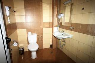 Отель Kamenec Hotel Несебр Полулюкс с балконом (2 взрослых + 2 детей)-11